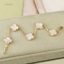 Top Designer Bracelets Gold Bracelets for Women Luxury Bracelet Generous Display Temperament Fashion Jewelry Holiday