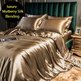 Bedding sets blending Mulberry Silk Set Silky Highend Queen Size Duvet Cover with Fitted Sheet Luxury Sets King Bed 230828