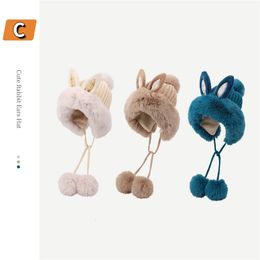 BeanieSkull Caps Korean Version Cute Rabbit Ear Winter Protection Hat for Girls Sweet Princess Warm and Cold Resistant Plush Lei Feng 230829