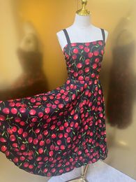 Basic Casual Dresses Womens Dress European Fashion Brand Sleeveless Gathered Waist Black Cherry Printed Silk