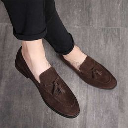 Dress Shoes Spring New Suede Casual Men Shoes Fashion Tassel Slip on Loafers Male Leather Comfortable Solid Flats Footwear Plus Size 46 47 L0830