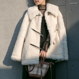 Women's Fur 2023 Winter Lamb Wool Coat Plush Thickened Warm White Jackets