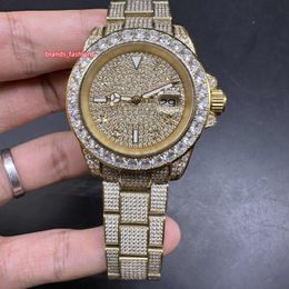 New Men's Iced Diamond Watch Gold Stainless Steel Case Gold Full Diamond Dial Automatic Movement Watches Shiny Good 40mm