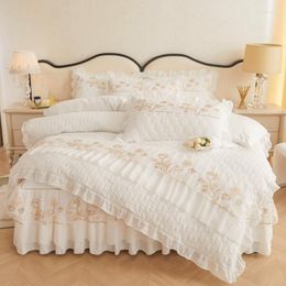 Bedding Sets White Pink Grey Blue Purple Luxury Set Quilted Embroidery Duvet Cover Lace Ruffles Bed Skirt Bedspread Pillowcases 4Pcs