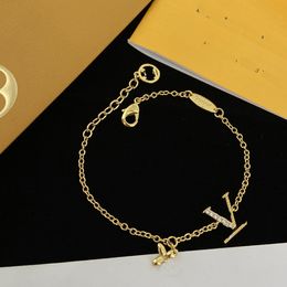 Gold Necklace Bracelet Suit Luxury Brand Designer Women Diamond Pendants Necklaces Stainless Steel Choker Pendant Necklace Chain Jewellery