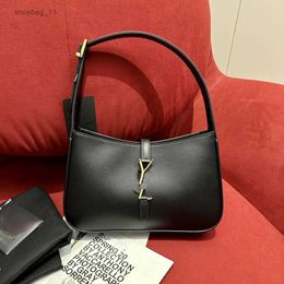 Fashion Classic Le 5A7 Hobo shoulder bag Underarm bag Chain Leather Bag Gold Silver Sign Y Letter Woman Caviar Crossbody Wallet Designer Bags Shoulder Handbags 03