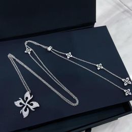 R7zi 1mto Pendant Necklaces Fashion Trend Unique Design Elegant Delicate Luxury Clover Zircon Flower Necklace Women Jewellery Party Premium Gift