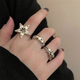 Band Rings Harajuku Y2K Black Star Silver Colour for Women Vintage Geometric Irregular Hollow Finger Party Creative Jewellery 230830