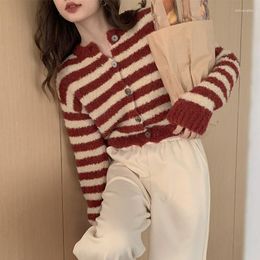 Women's Knits Korean Gentle Striped Short Sweater Jacket Female Style Soft Waxy Loop Yarn Niche Design Sense Knit Cardigan Top