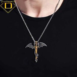 Navel Bell -knappringar Vintage Flying Dragon Sword Domineering Men S Necklace European och American Hip Hop Trend Punk Fashion Deep Black Pendant med 230830