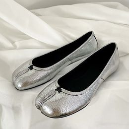 GAI GAI Dress Japanese Korean Split Toe Spring and Autumn Shallow Mouth Genuine Leather Flat Sole Ballet Lefu Shoes 230830