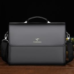 Briefcases Business Large Capacity Men's Briefcase Luxury Leather Hand Tote Bag Office Male Shoulder Messenger Bag Fashion Man File Bag 230830