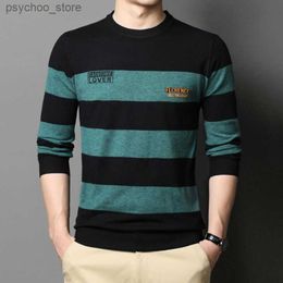 New Autumn and Winter Men's Fashion Woollen Vintage Sweater Contrast Color Stripe Printed Long Sleeved Warm Top Men Clothing Q230830
