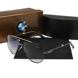 Fashion BMW top sunglasses men's polarized personality glasses driver's toad mirror factory with logo and box