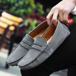 Dress Shoes Brand Fashion Summer Style Soft Moccasins Men Loafers High Quality Genuine Leather Shoes Men Flats Gommino Driving Shoes L0830