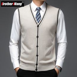 Mens Sweaters Autumn Business Casual Knitted Vest Classic Style Colour Contrast Wool Sleeveless Sweater Male Brand Clothes 230830