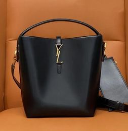 LE 37 Tasarımcı Çanta Parlak Deri Kova Torbası Omuz Çantaları Kadın Çantalar Crossbody Tote 2-1 arada Çanta Yüksek Kaliteli Lüks Çantalar Tasarımcı Çanta