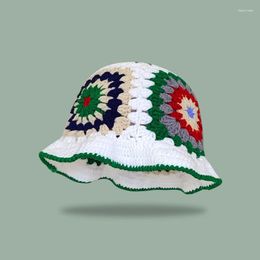 Berets 2023 Autumn Winter Retro Grandmother Grid Korean Japanese Handmade Wool Crochet Ins Wind Fisherman Knitted Bucket Hat Woman