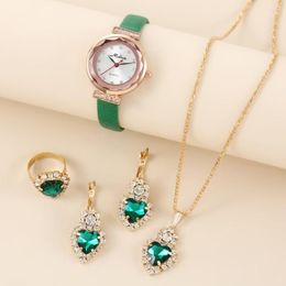 Wristwatches Sdotter Watch Women's Cool Wind Fashion Diamond Green Strap Quartz All-match Emerald Necklace Earrings Ring Relojes Pa