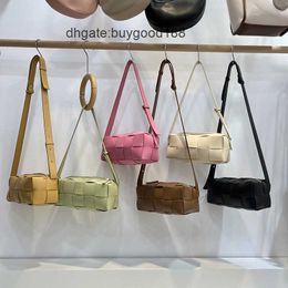 Btteca Vanata Designer Bag Tote Bags Candy Mini Jodie Fashion High Grade Woven Underarm Pillow Bag Personalised Versatile One Shoulder Crossbody Bag for Women BiVes