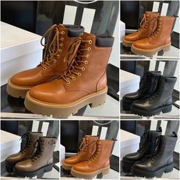 Designer Shoe Women Martin Boots Platform Boot Lace-up Chunky Boots Triomphe Nylon Suede Shoes Calfskin Boots Fashion Leather Motorcycle Boot Soft Outdoors Shoe
