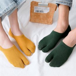 Men's Socks Fast 5pairs Novel Two Fingers Men Sweat-absorbing Cotton Boat Invisible Anti-slip Ankle Short