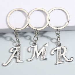 Keychains Lanyards Metal Keychain AZ Initial Key Ring 26 Capital Letter Chains For Women Men Handbag Accessorie Car Keys DIY Jewelry Gifts 230831