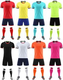 Men's Tracksuits Soccer Uniform Breathable Soccer Uniform Set Football Uniform Custom Soccer Wear 230831