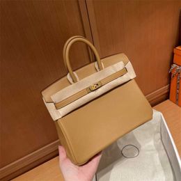 Genuine Handbag the Original Leather of Family Is Handmade with Wax Thread Sewn Bag Biscuit Color Gold Buckle for Women Tote Shoulder Bags