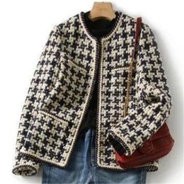 Womens Wool Blends Elegant Weave Plaid Outerwear Women Blazer Pocket Lining Autumn Winter Causal Tweed Coat Ol Suit Jacket With Cotton 230831