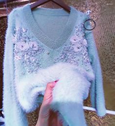 Women's Sweaters Heavy Industry Pearl Beading Knitted Sweater Women Sequined Flower V-neck Loose Pullovers Large Size