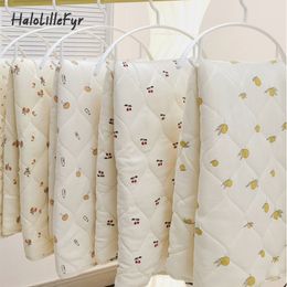 Quilts Warm Baby Blankets Soft Cotton born Swaddling Wrap Cute Printed Autumn Winter Children Quilt For Boys Girls Infant Bedding 230831