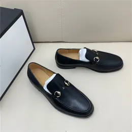 Designer Shoes for Men Handmade Mens Wingtip Oxford Black Leather Brogue Dress Classic Business Formal Zapatillas Hombre