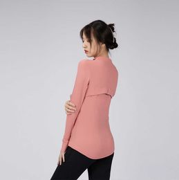 Women Athletic Sport Shirts Fit Long Sleeved Fitness Coat Yoga Tops with Thumb Holes Gym Jacket Workout Sweatshirts All kinds of fashion
