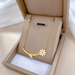 Pendant Necklaces Ins Leaf Flower Whole Stainless Steel Necklace Real Gold Plated Collarbone Chain Sweet Neck Jewelry Women Girl Gift