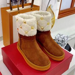 Winter warm wool snow boots Cowhide suede Ankle Casual Slip-On Chunky Platform Half Booties women's outdoor shoes luxury designer flat shoes size 35-40 With Box