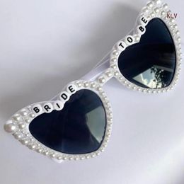 Fashion Sunglasses Frames Heart shape Bride To Be Gift Bachelorette Party Engagement Decors Bridesmaids Group 230831