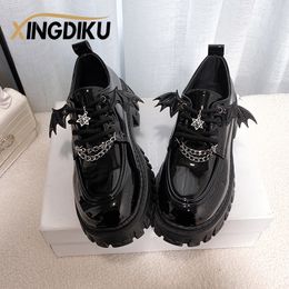 Dress Shoes Punk Wind Fashion Single Shoes Autumn Devil Bat Wings Gothic Women's Shoes Thick Bottom Waterproof Platform Metal Chain 230831