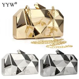 Evening Bags Iron Shoulder Bags Strap Chain Sling Purse Women Clutch And Purse Silver Gold Evening Clutches Geometry Pattern Wallet Pouch 230830