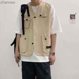 Idopy Mens Cargo Vest Japanese Style Multi Pockets Vintage Sleeveless Jacket Waistcoat For Man HKD230831