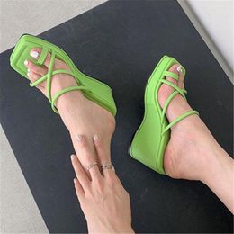 Slippers Slope Heel Women Shoes Summer 2023 Korean Muffin Flip Flops Thick Sole Beach Slides Outdoors Wear Cross Toe Sandals