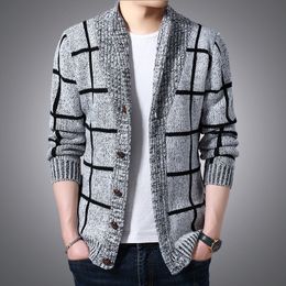 Mens Sweaters Men Autumn Knitted Sweater Coats Knitting Jumper Slim Fit Pull Homme Man Spring Plaid Cardigan 230830