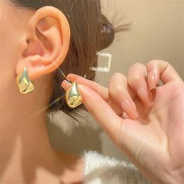 Stud Earrings 2023 Ins Simple Smooth Bean Fashion Temperament Small Geometric C-shaped Golden Boutique