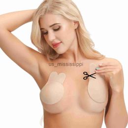 Breast Pad women's Reusable Round Shape Adhesive Silicone Push Up Lift Pasties Nipple Invisible Cover Chest Sticker Strapless Bra2023 x0831