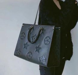 Bolsas de ombro de grife feminino bolsas de bolsas em relevo OnThego GM MM Leather Shopping Bolsa Backpack fêmea mochila