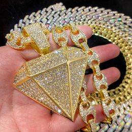 Pendanthalsband Hip Hop Rhinestone Cuban Chain Halsband Män isade ut banad full lysande kristall 13mm charm länk smycken 230613
