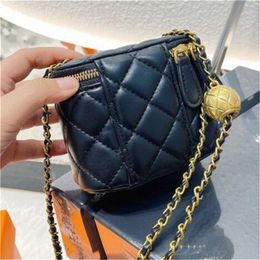 Designer Mini Cosmetics Bags Luxury Women Cross Body Bag Crossbody Make up Makeup Bags High Quality Leather Classic Fashion Little Gold Ball