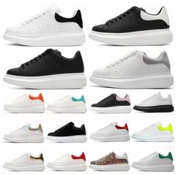 New Designers Sapatos casuais Lace Up Up Men Men Men Sneakers Plataforma Coloque Branco Black Espadrille Camurça Velvet Treinadores McQueens 36-45