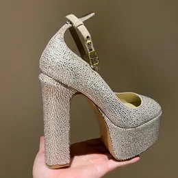 Scarpe eleganti estive Piattaforma decorativa con strass Tacchi altissimi 15,5 cm Scarpe da sposa firmate da donna Cinturino alla caviglia Sandali moda Calzature avvolgenti per fabbrica di scarpe