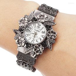 Wristwatches Vintage Ladies Bracelet Watch Fashion Carved Flower Stainless Steel Dial Quartz Casual Dress Watches